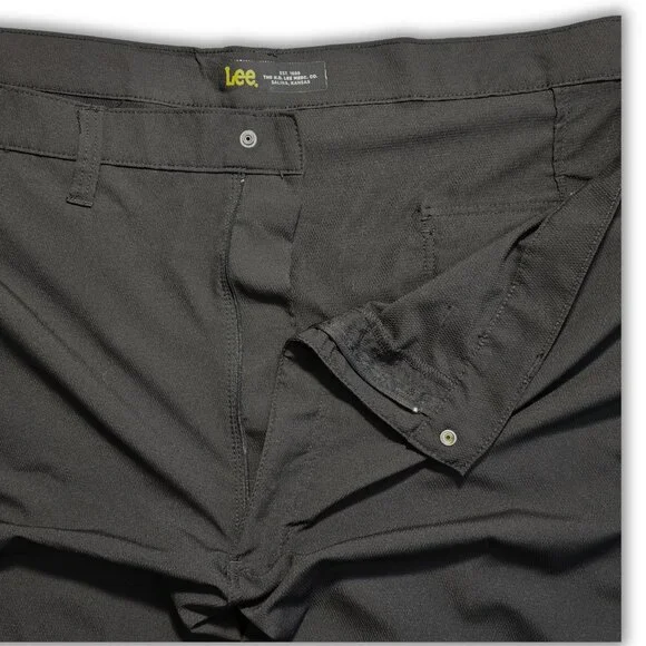 Men’s Big & Tall Size 58 Lee Performance Cargo Short Black - Picture 5 of 6